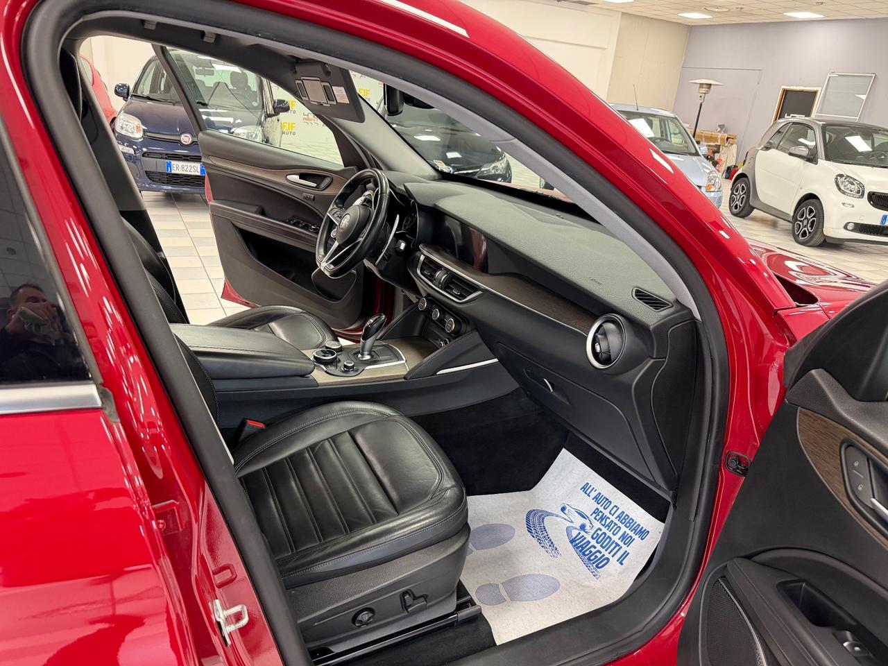 Alfa Romeo Stelvio 2.0 Turbo 280 CV AT8 Q4 Super