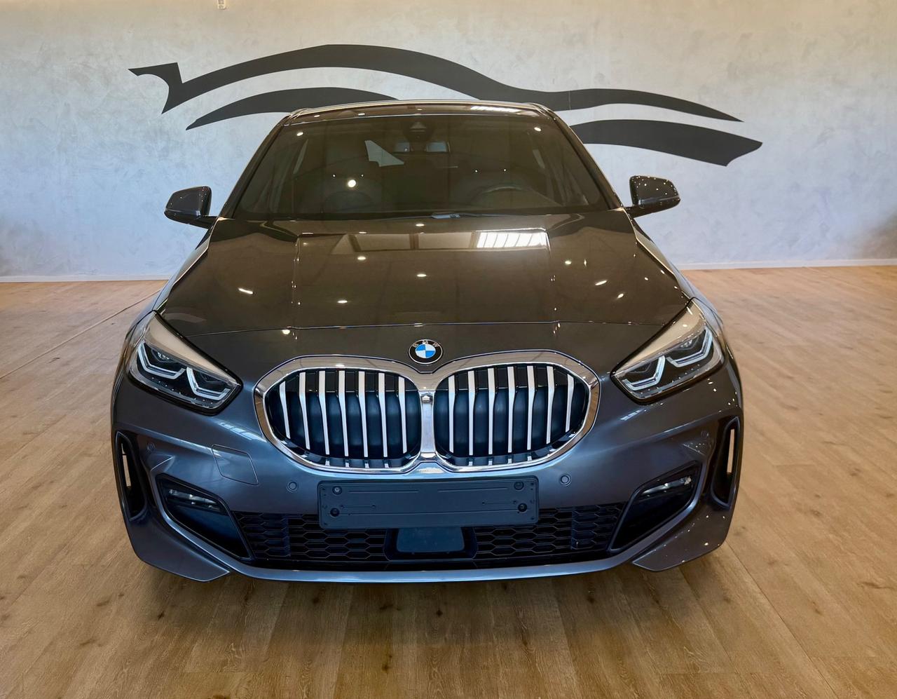 Bmw 116 116d 5p. Msport