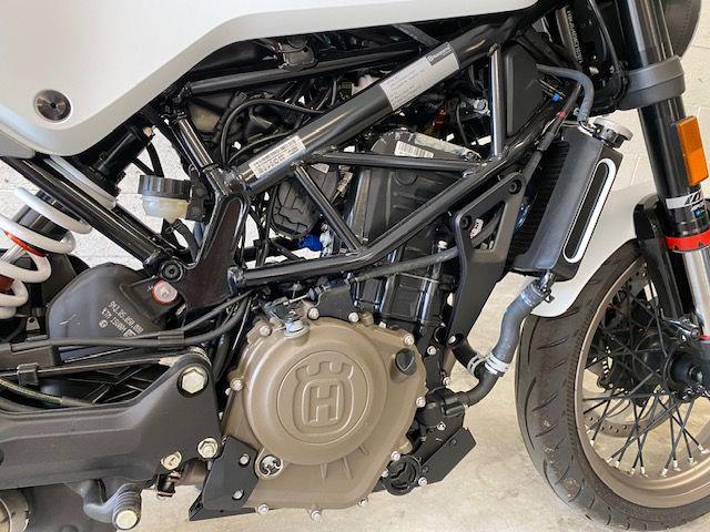 HUSQVARNA Vitpilen 401 4T my21