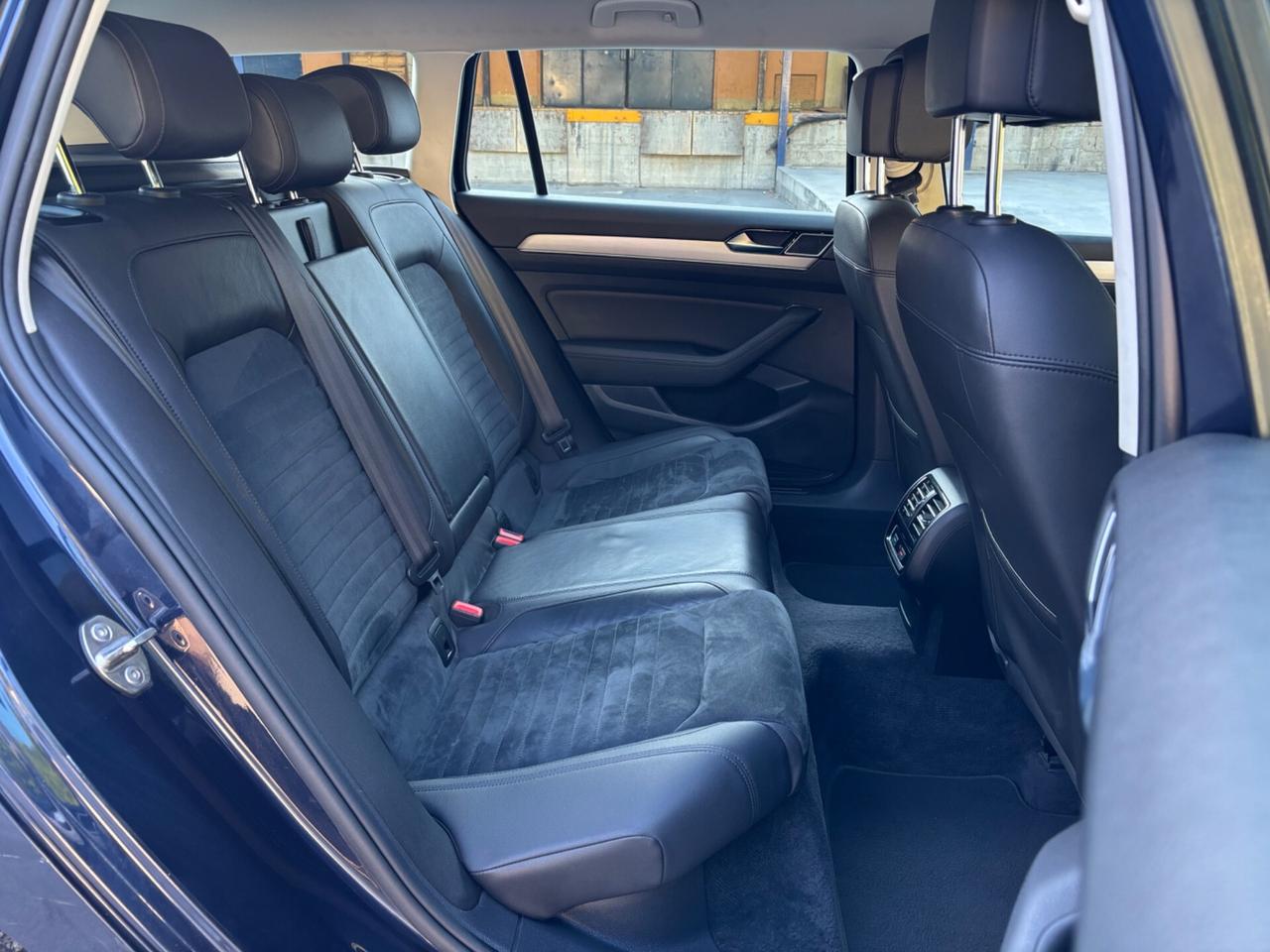 VW PASSAT VARIANT 2.0TDI 150cv HIGHLINE PERFETTA