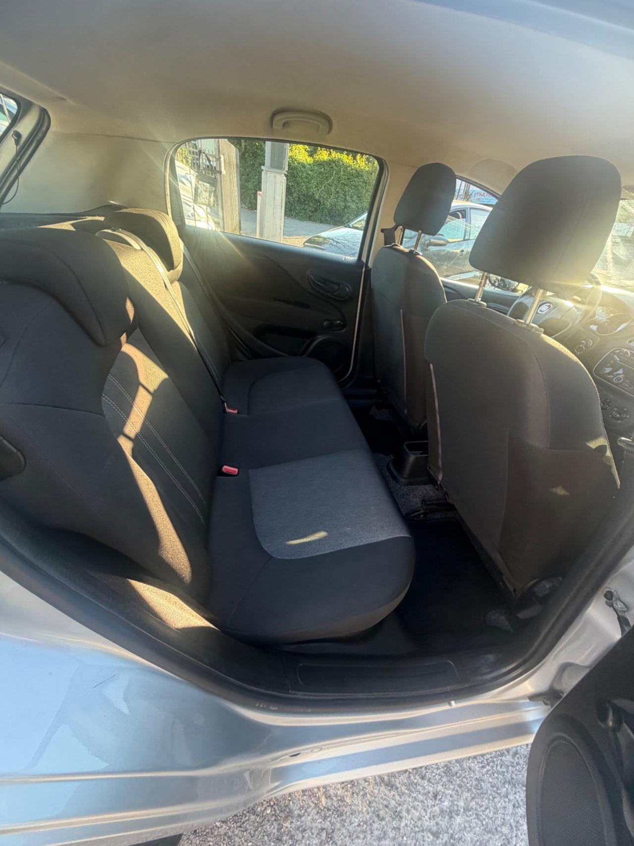 Fiat Punto 1.2 8V 5 porte Street