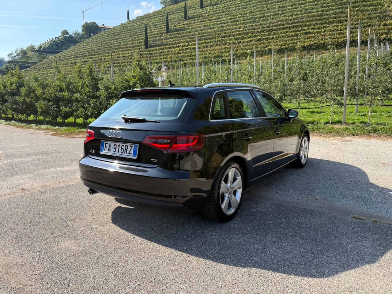 Audi A3 1.6 TDI clean diesel Ambiente
