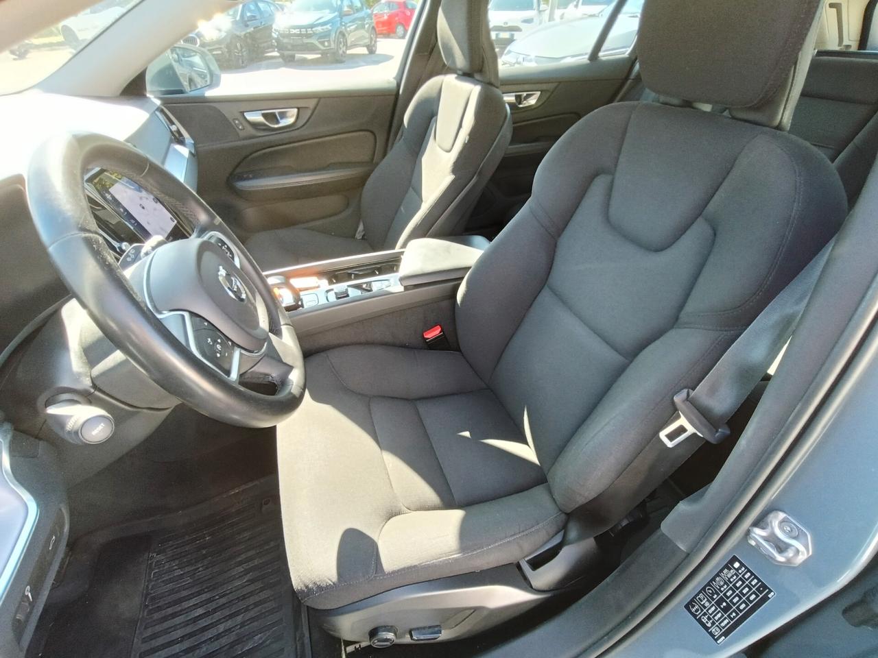 Volvo V60 B4 (d) Geartronic Momentum Business