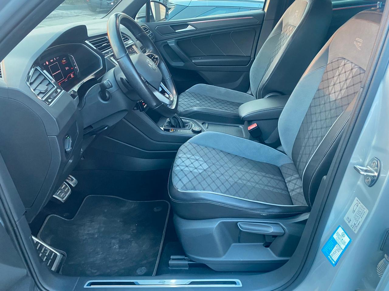 Volkswagen Tiguan 2.0 TDI 200 CV SCR DSG 4MOTION R-Line