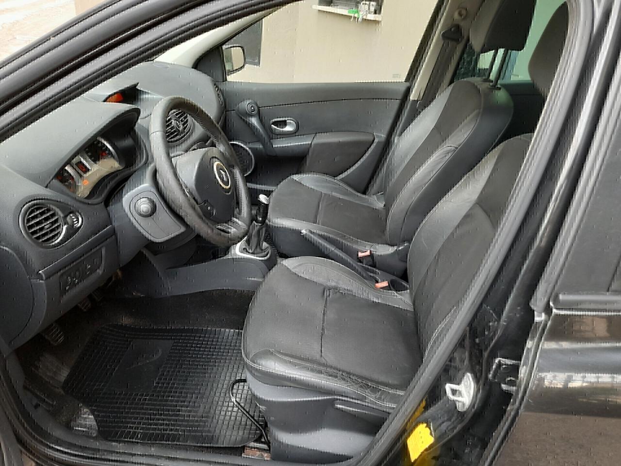 CLIO 1200 NESSUN LAVORO DA FARE
