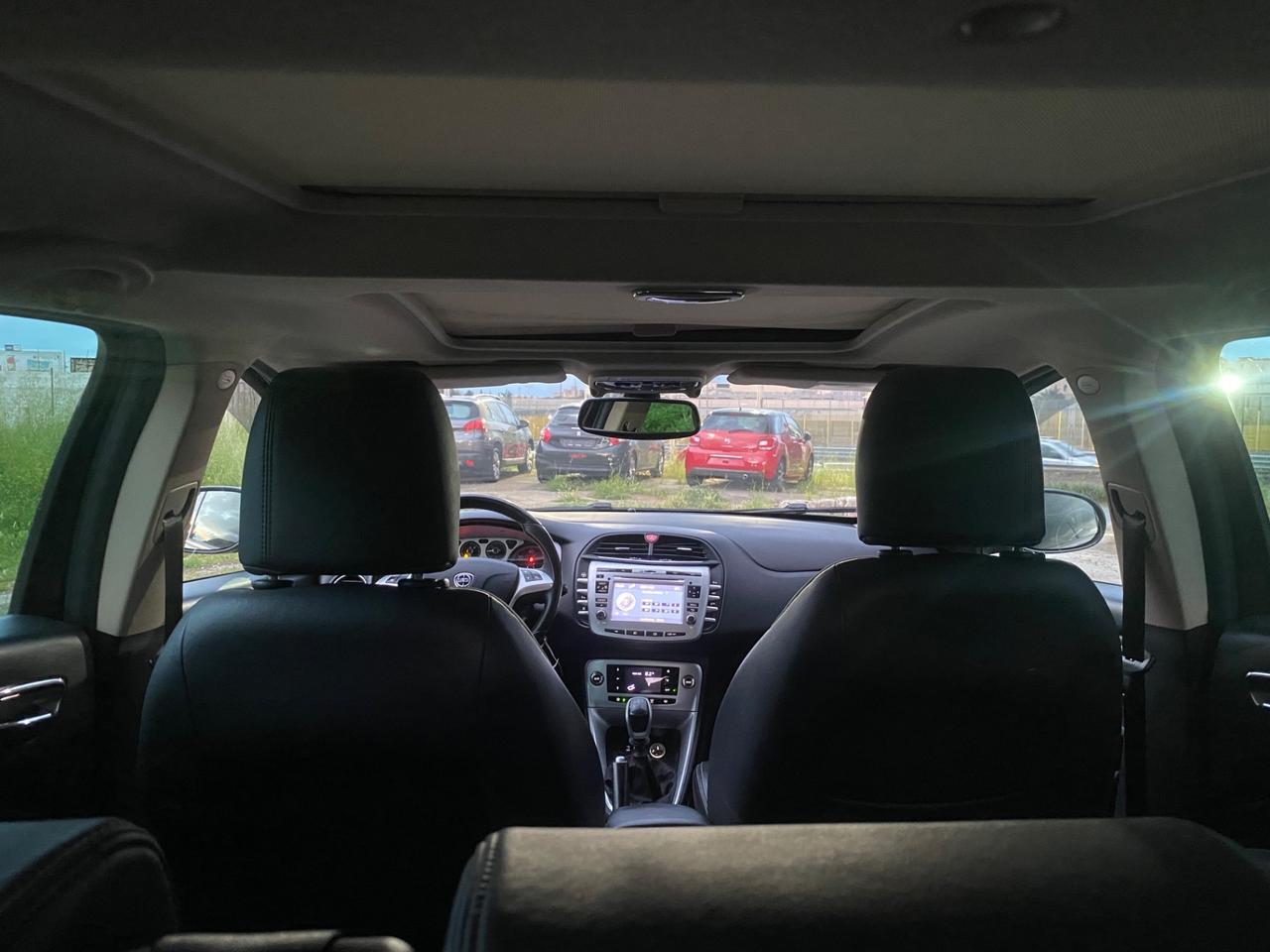 Lancia Delta 1.6 MJT DPF 105 CV Silver