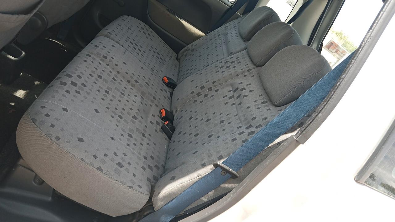 OPEL AGILA 1.3 DISEL C.V 70 MOTORE FIAT PER NEO PATENTATI