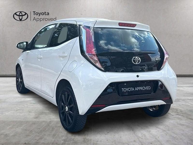Toyota Aygo Aygo 5p 1.0 x-play my15