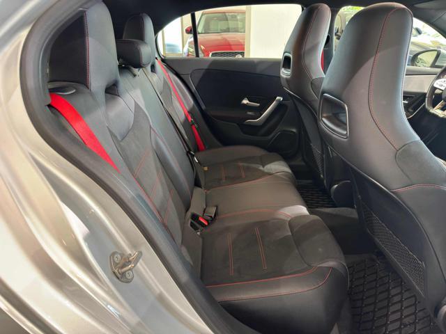 MERCEDES-BENZ A 35 AMG 4Matic