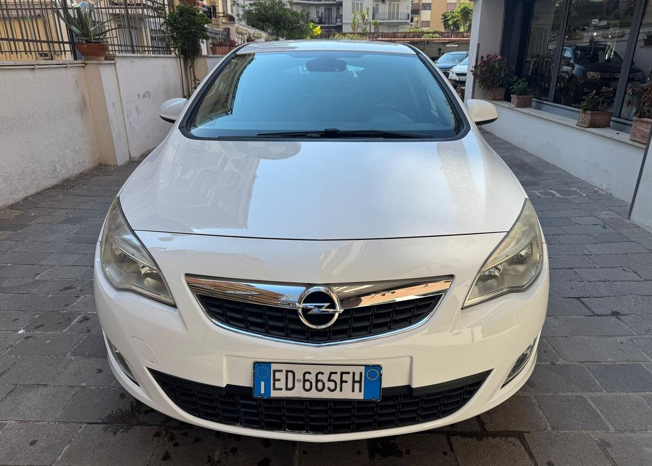 OPEL Astra 1.6 115CV 5P Cosmo IMPIANTO GPL UNIPRO