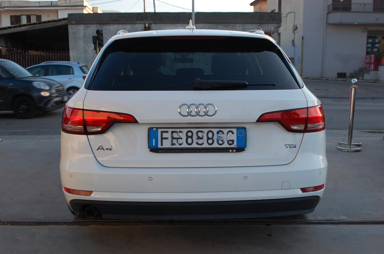 Audi A4 Avant 35 2.0 TDI 150CV S-Tronic Uff Italy Navi USB