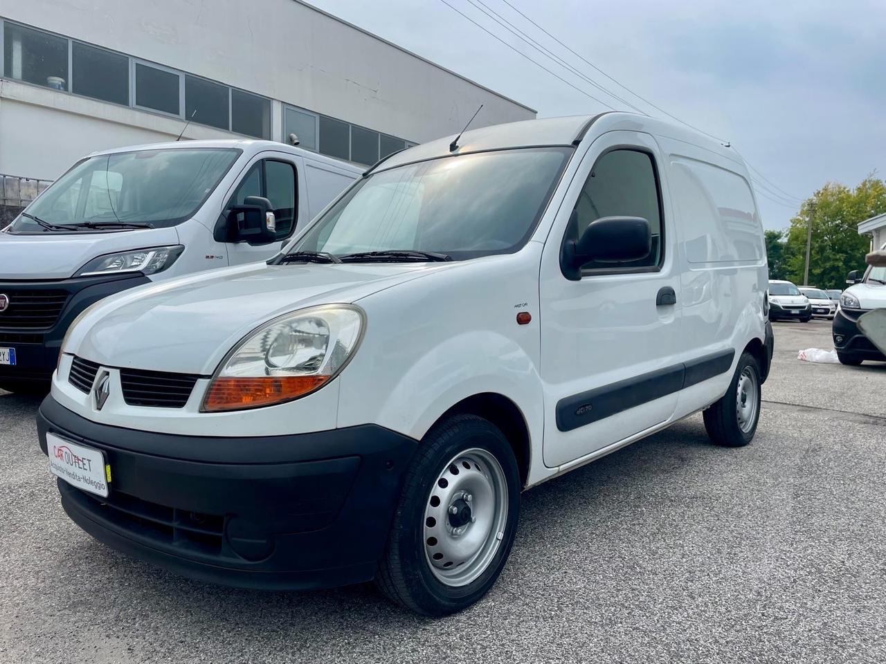 Renault Kangoo 1.5 dCi/65CV CON CLIMA E GANCIO TRAINO