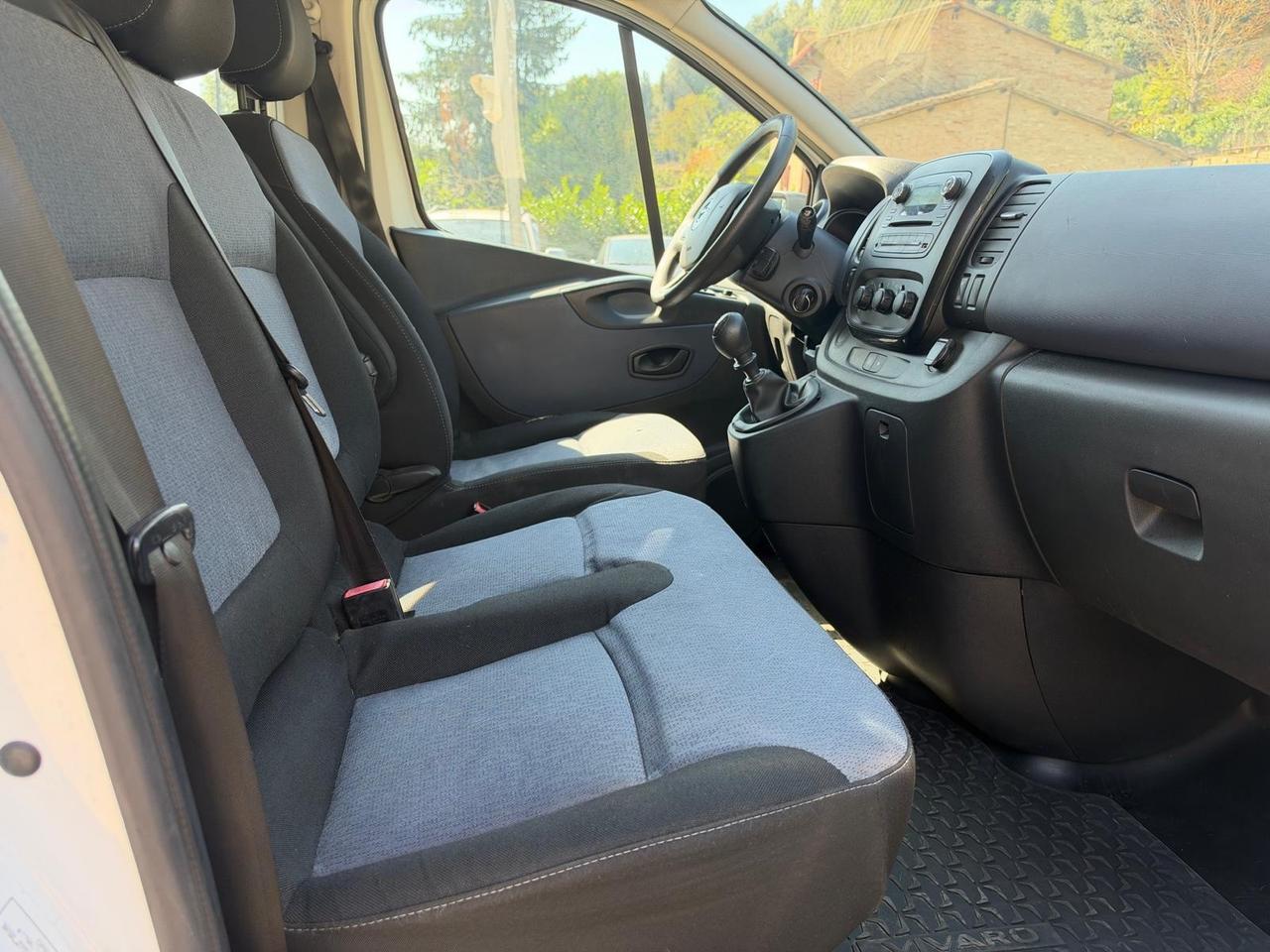 Opel Vivaro 1.6 Diesel // 9 Posti
