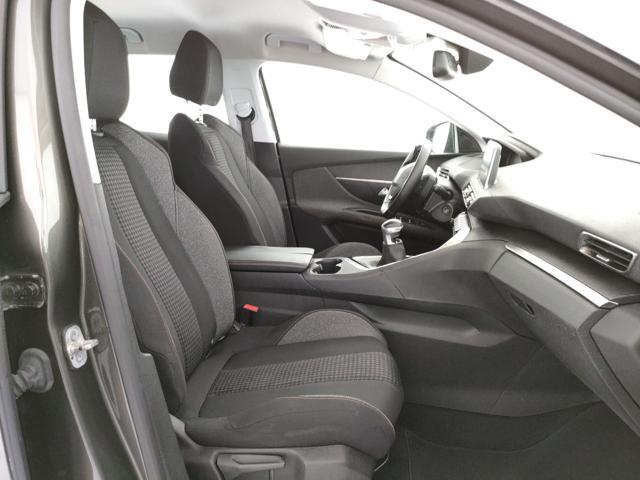 PEUGEOT 3008 BlueHDi 130 S&S Business