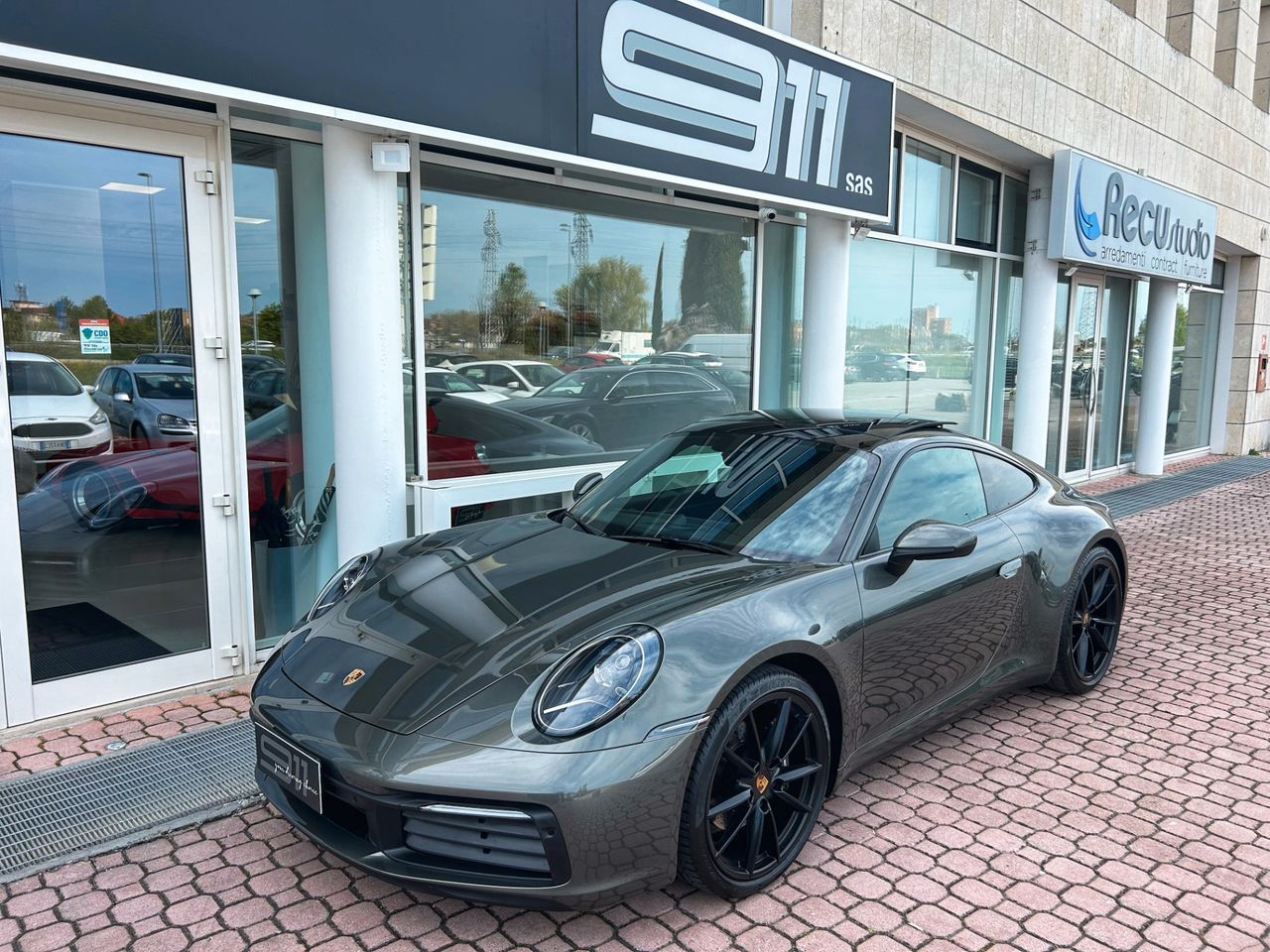 Porsche 911 Carrera 4 Coup�� (992)