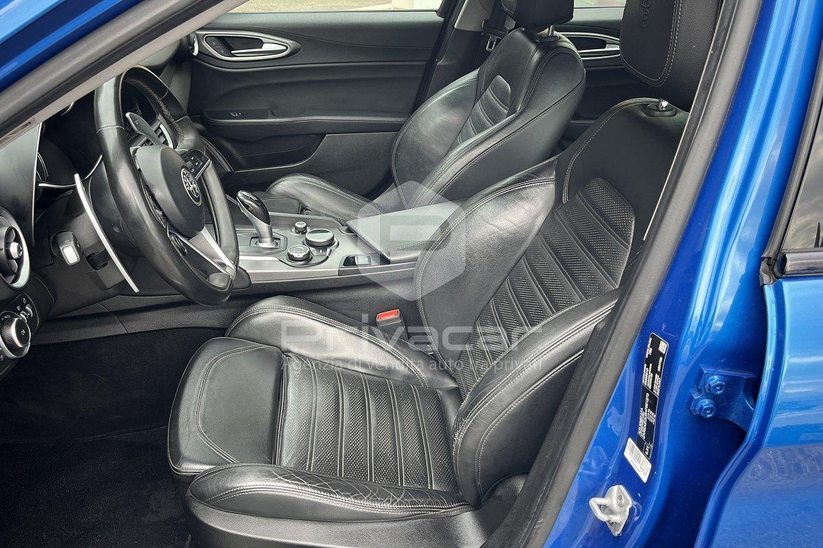 ALFA ROMEO Giulia 2.2 Turbodiesel 210 CV AT8 AWD Q4 Veloce