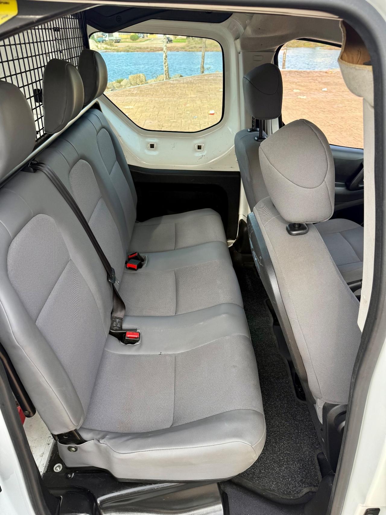 Peugeot Partner Tepee BlueHDi 100 ETG6 S&S Active