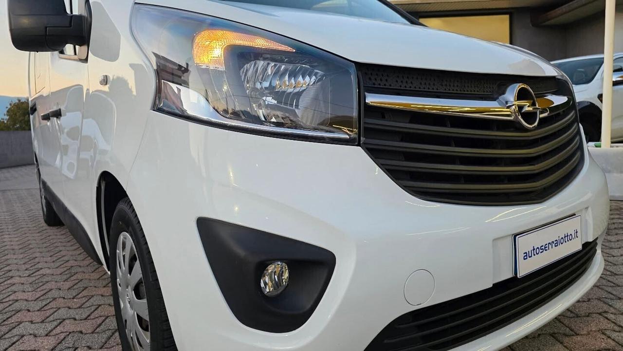 Opel Vivaro 1.6 dCi BiTurbo 125CV 9 posti Nazionale
