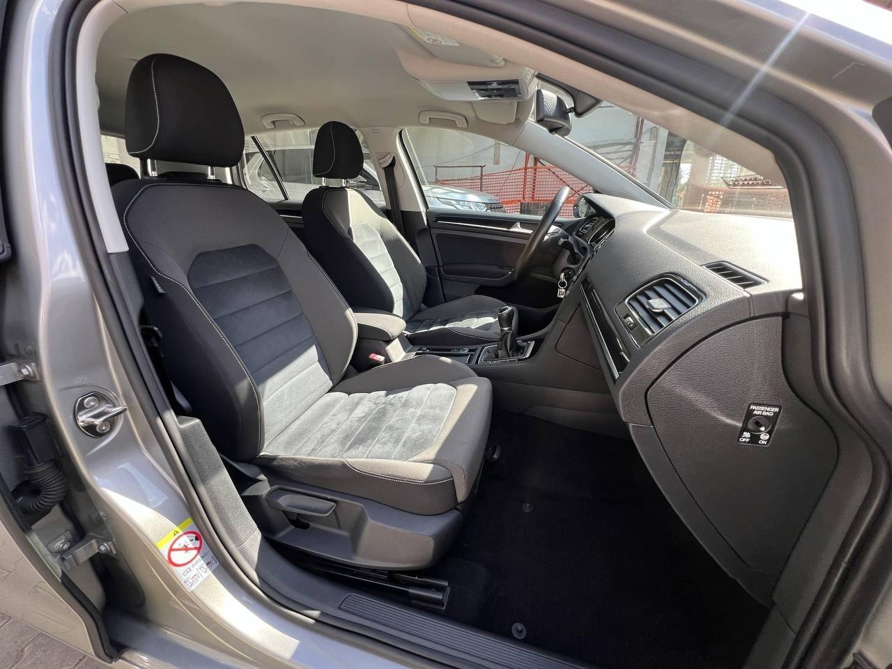 Golf Business 1.6 TDI 5P HIGHLINE bLUEMotion Techn