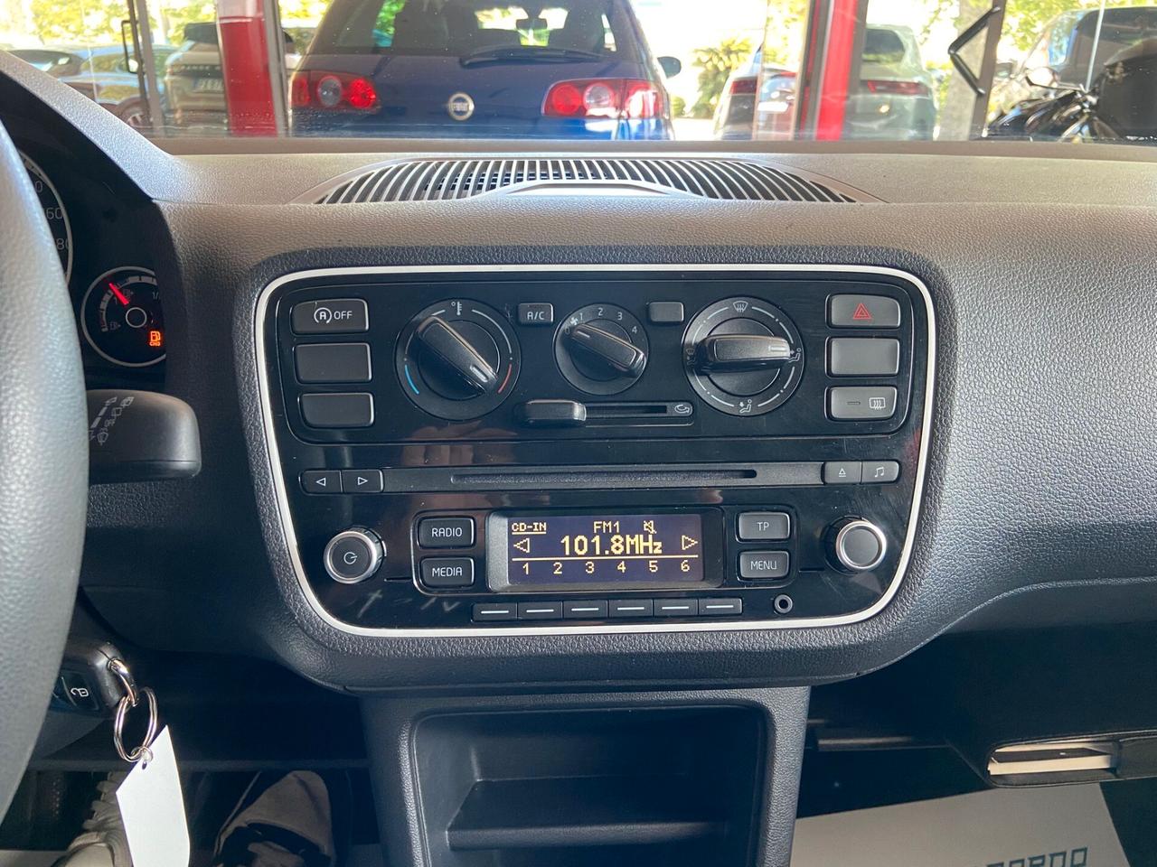 Volkswagen uP 1.0 5p. METANO
