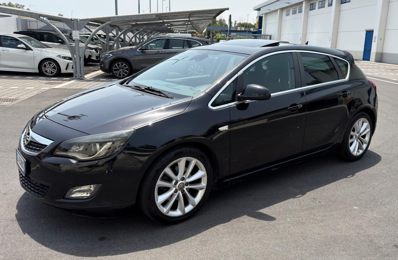 Opel Astra 2.0 CDTI 160CV sport