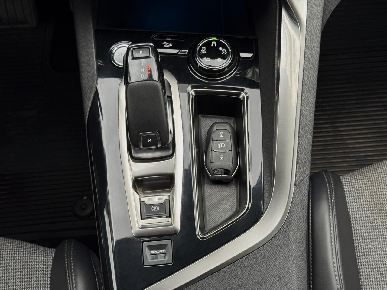 Peugeot 3008 1.6 BlueHDi Allure S EAT6 120CV CAM