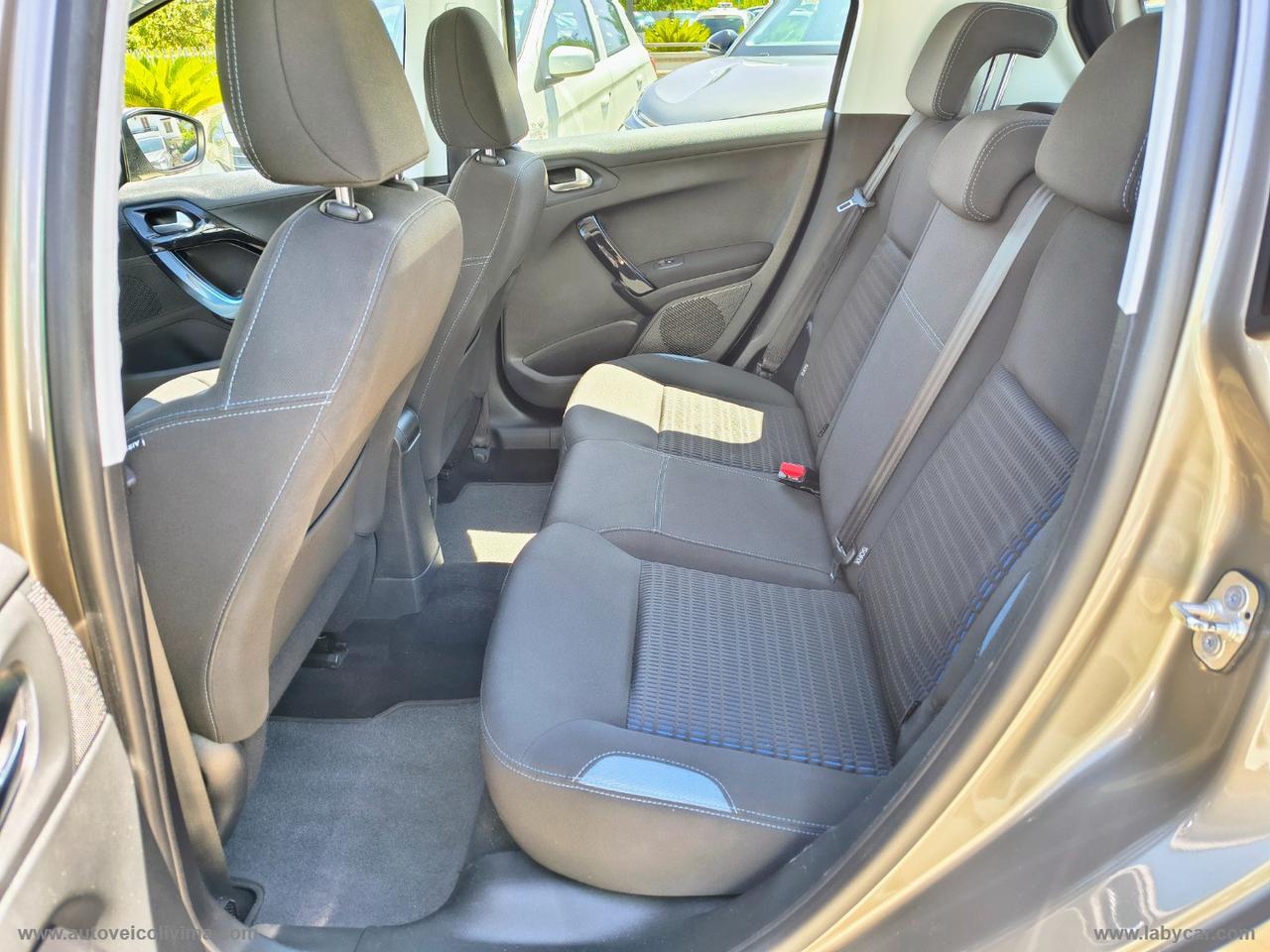 PEUGEOT 208 1.2 VTi 82 CV 5p. Allure