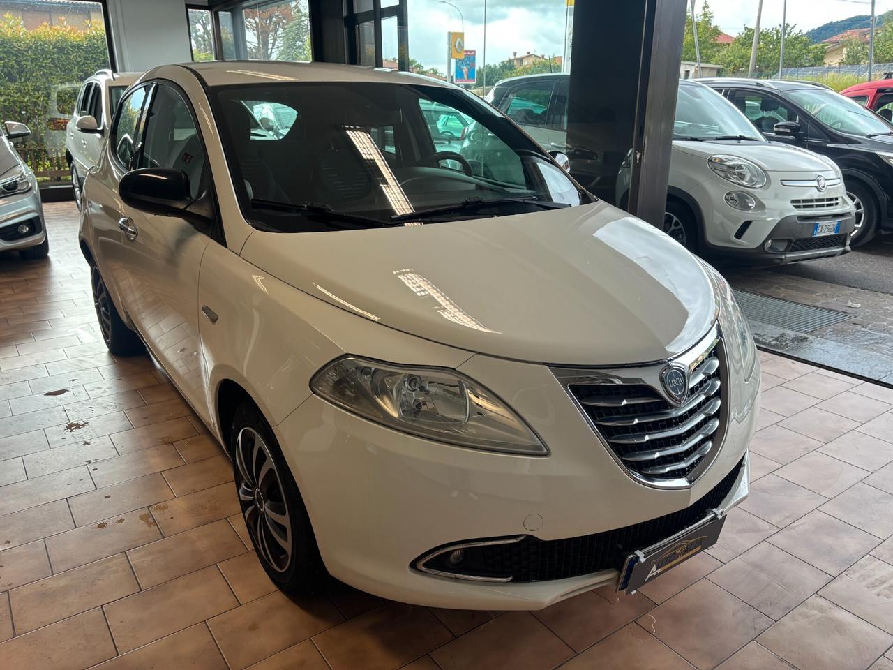 Lancia Ypsilon 1.3 mjt Silver s *PER NEOPATENTATI