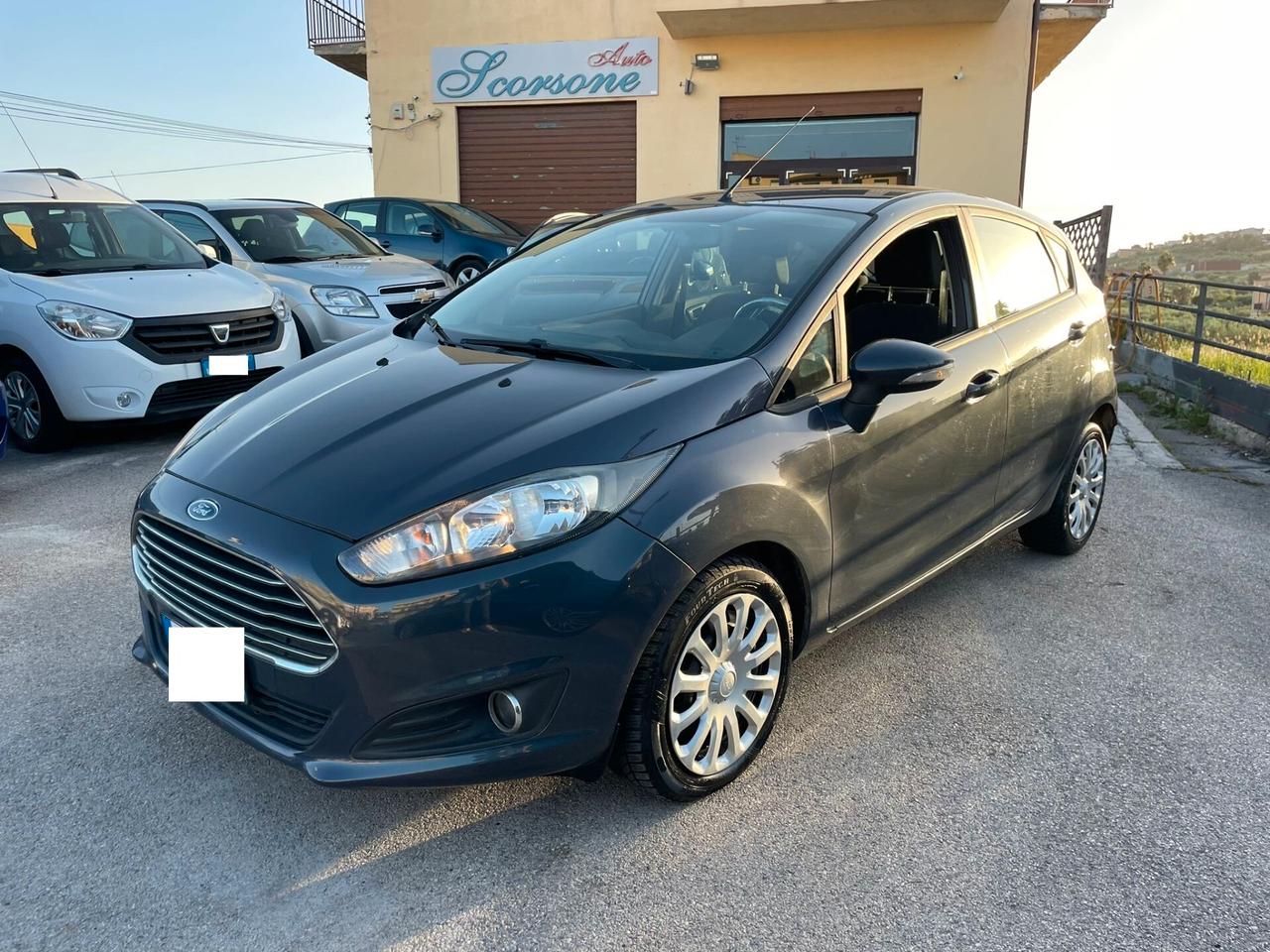 Ford Fiesta 1.4 5p. Bz.- GPL Titanium 2015