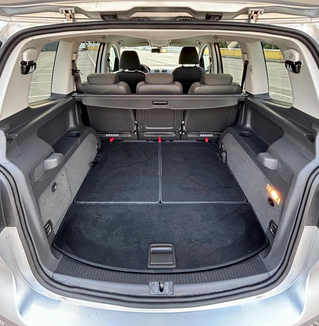 Volkswagen Touran TDI DSG Comfortline 7 POSTI