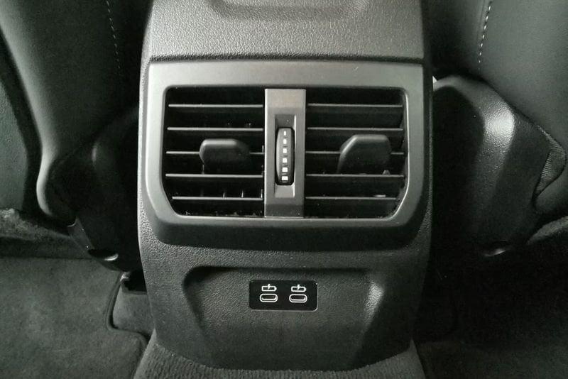 BMW Serie 1 118d MSport aut. Live Cockpit Camera 18"