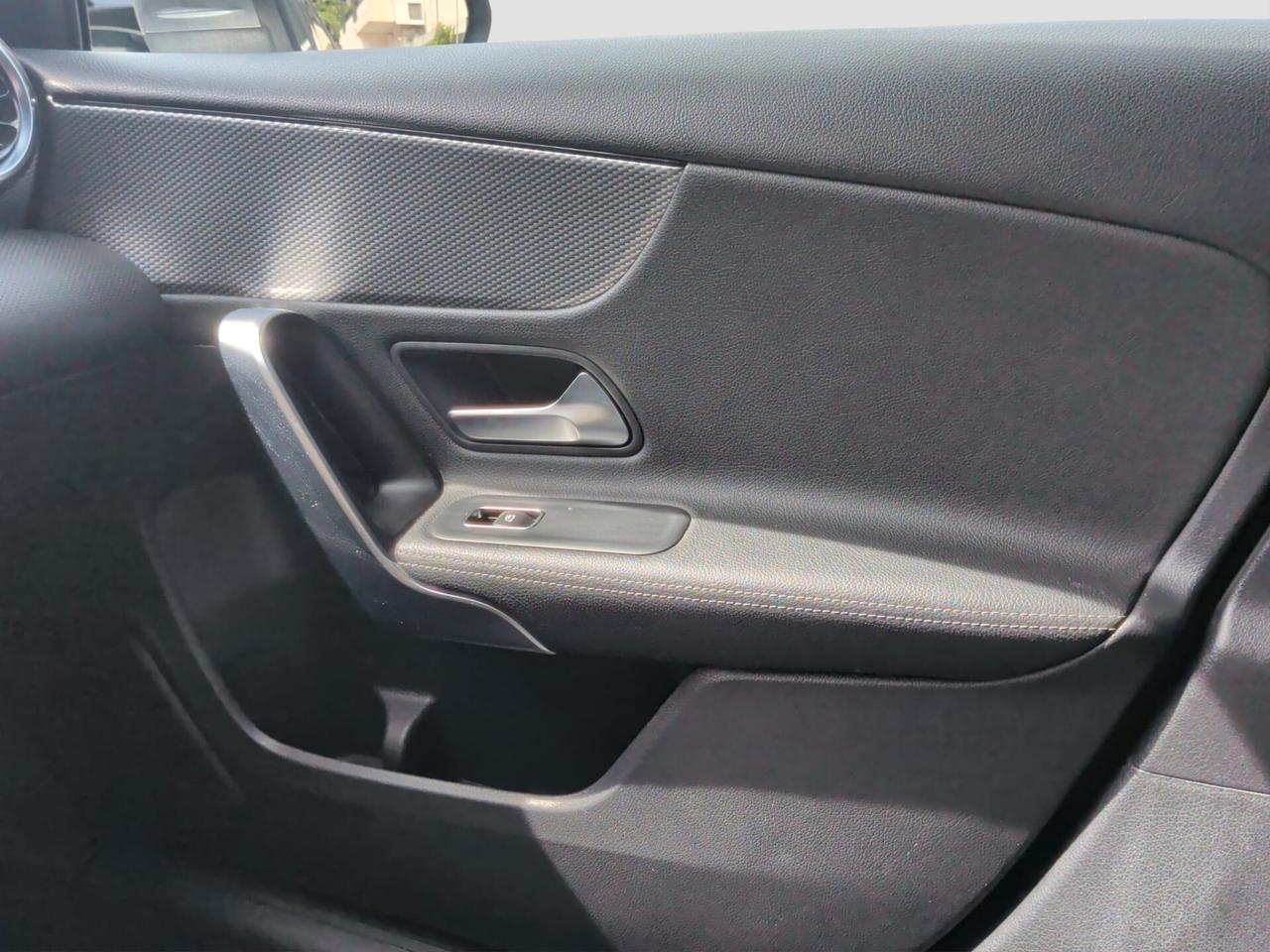 Mercedes-benz A 180d Automatic Sport 2019