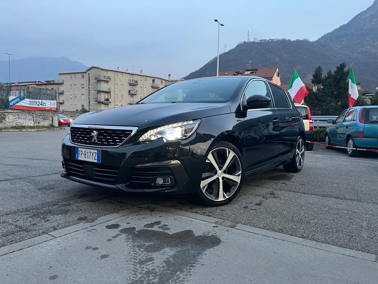 PEUGEOT 308 - GT LINE