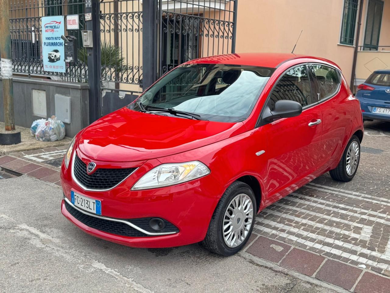 Lancia Ypsilon 1.2 69 CV 5 porte Platinum