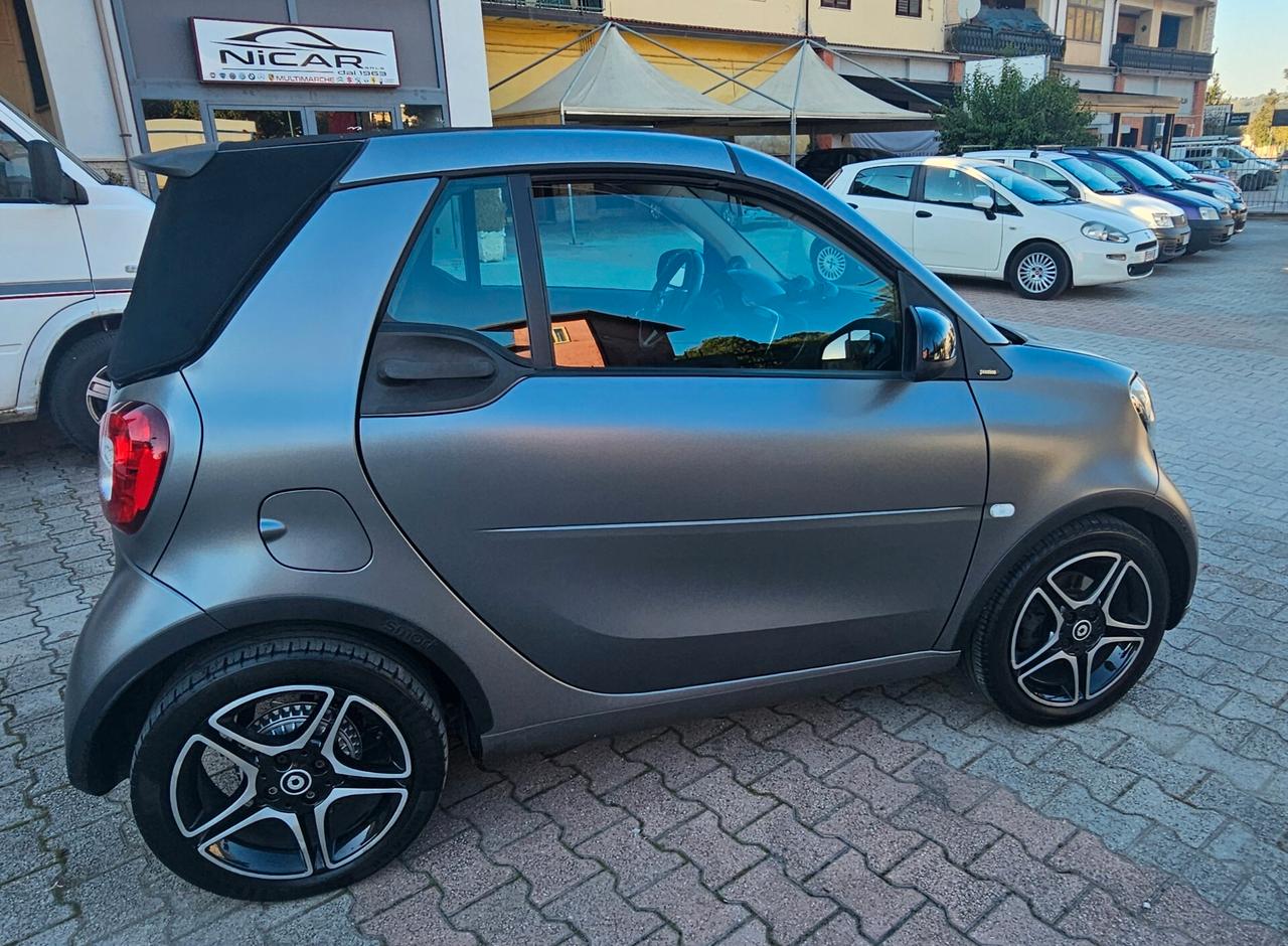Smart ForTwo 90 0.9T twinamic cabrio Urbanrunner Passion