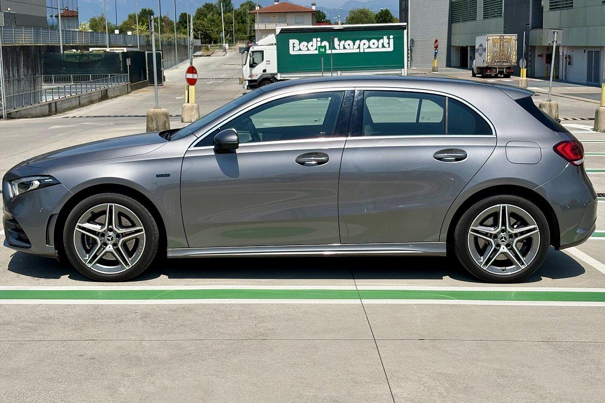 MERCEDES A 250 e Automatic EQ-Power Premium