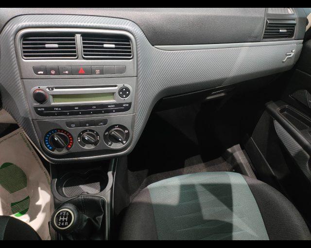 FIAT Grande Punto 5p 1.3 mjt 16v Active c/clima 75cv