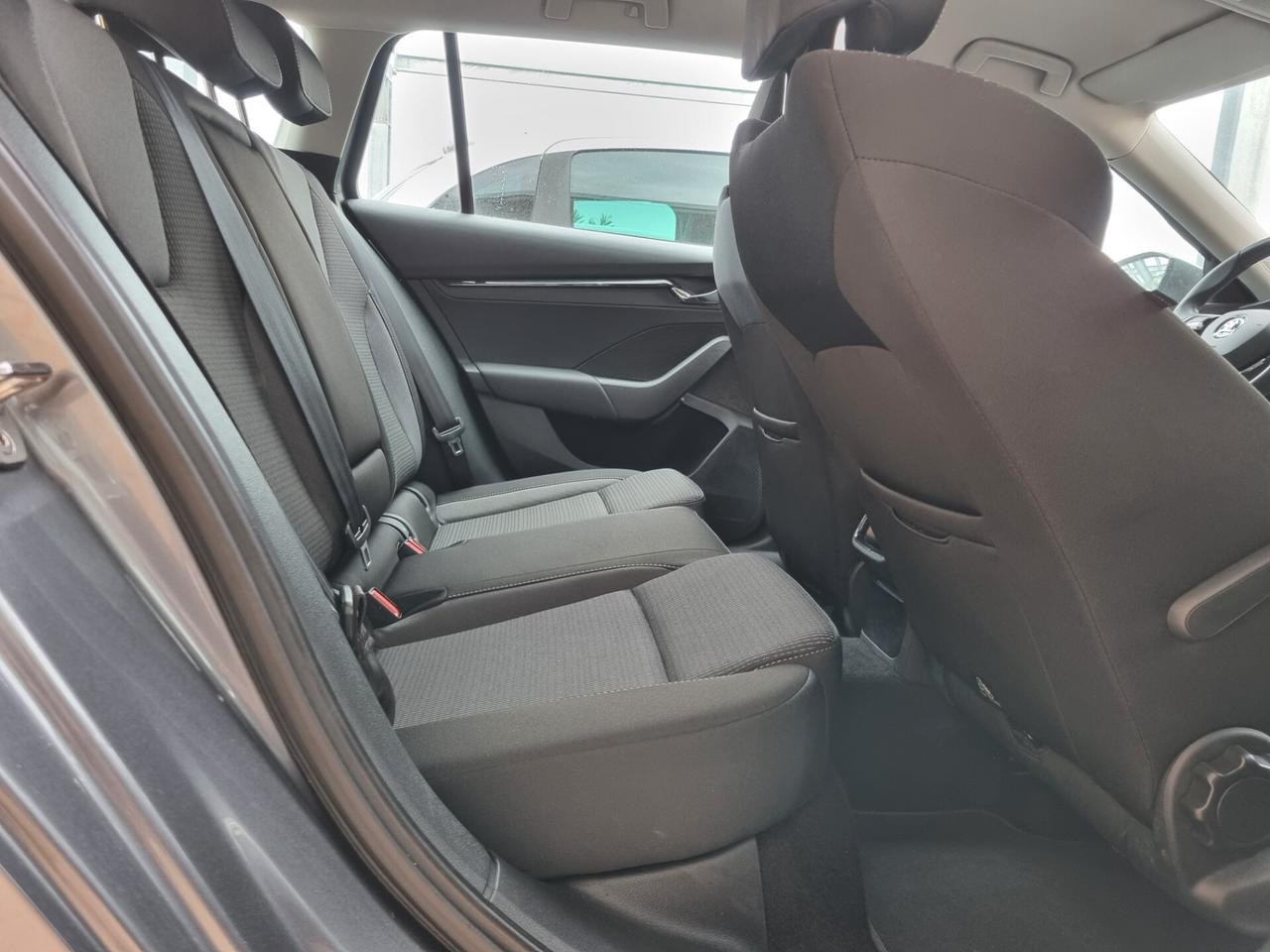 Skoda Octavia IV Wagon 2.0 tdi evo Ambition 115cv dsg