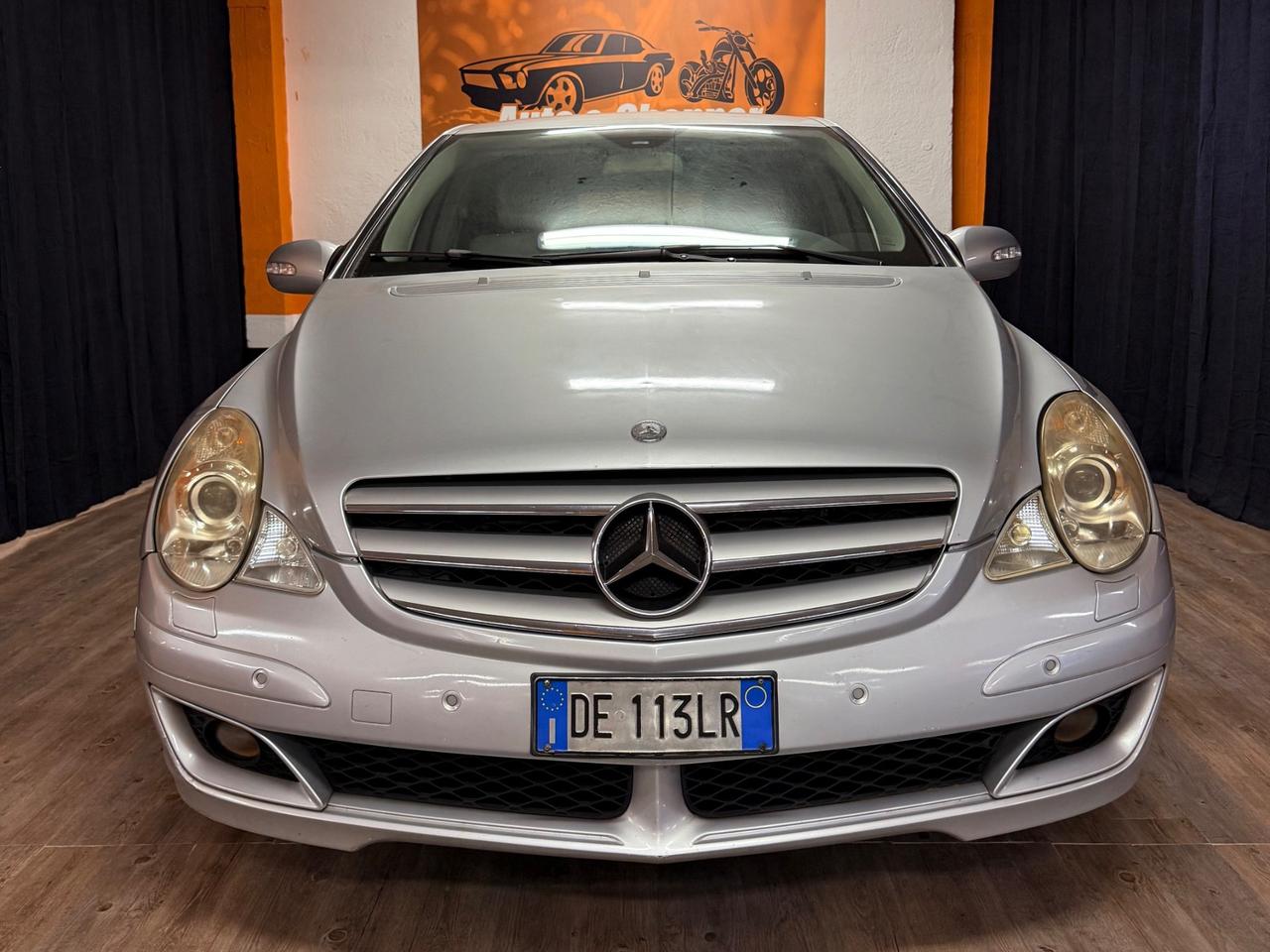 STUPENDA MERCEDES-BENZ CLASSE R 6 POSTI CON INTERNI IN PELLE TOTALE