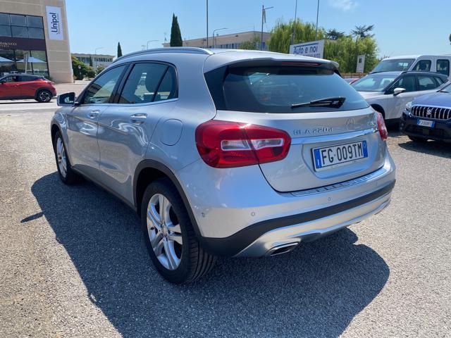 MERCEDES-BENZ GLA 220 d Automatic 4Matic Premium