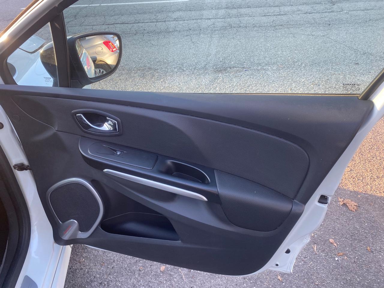 Renault Clio 1.6 T 200CV EDC 5 porte R.S.