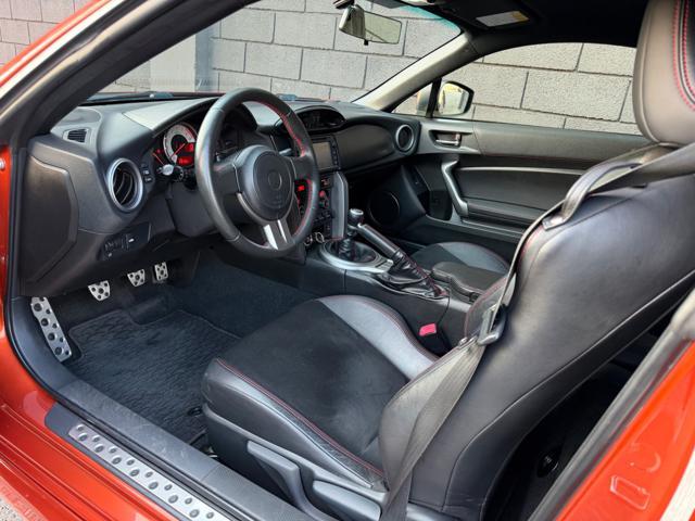 TOYOTA GT86 KIT RESTYLING GME RACING ORANGE SCARICO SERVICE