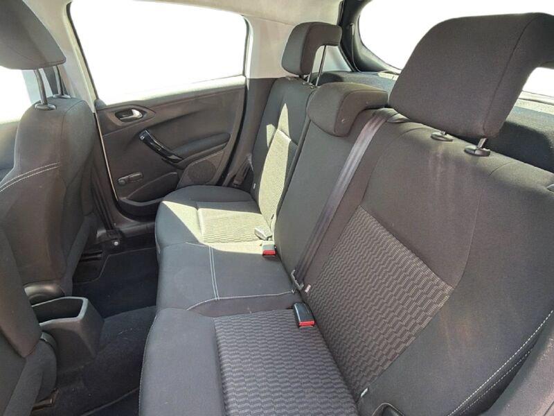 Peugeot 208 208 5p 1.0 puretech Active 68cv