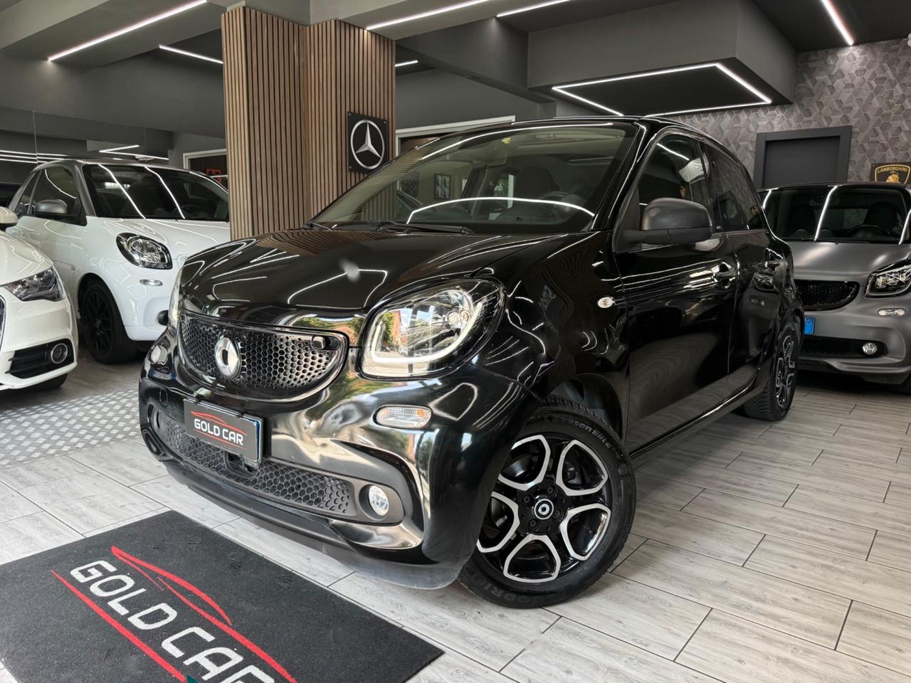Smart ForFour 90 0.9 Turbo Superpassion NAVIGATORE FARI LED