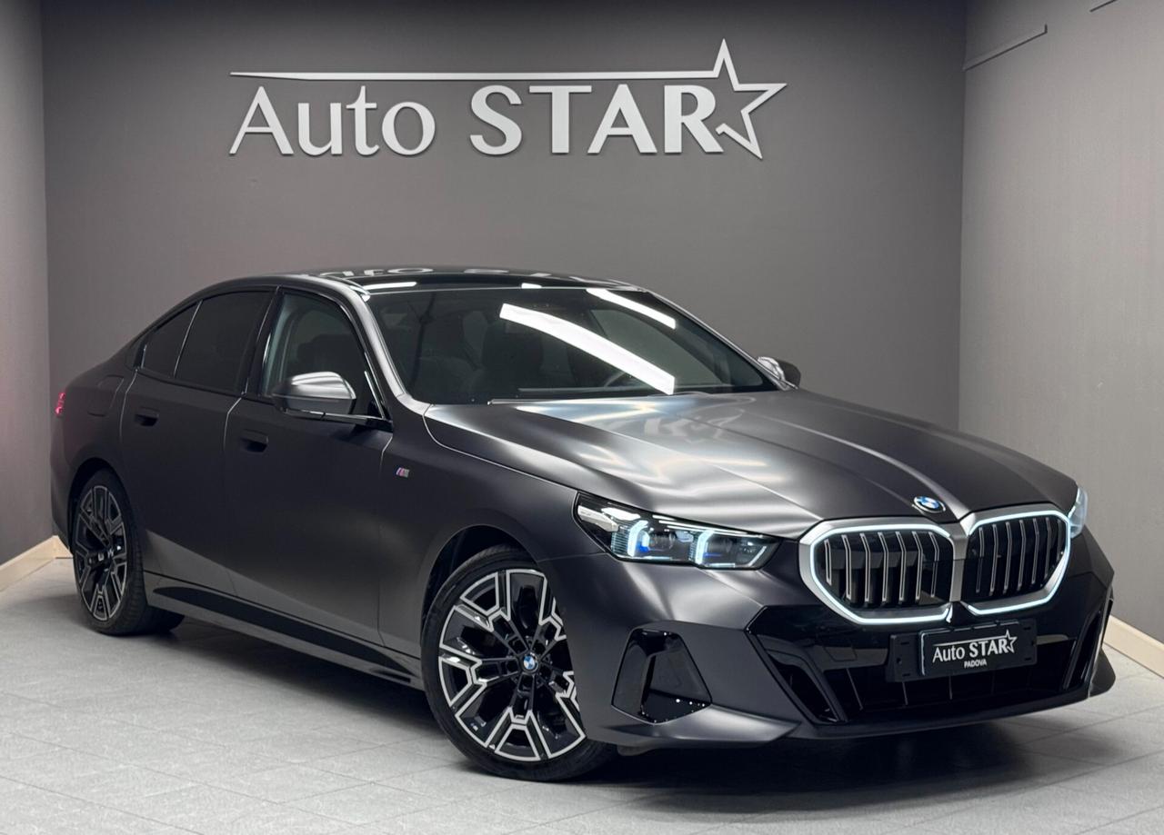 Bmw 520 520d 48V xDrive Msport Pro "Frozen Black"