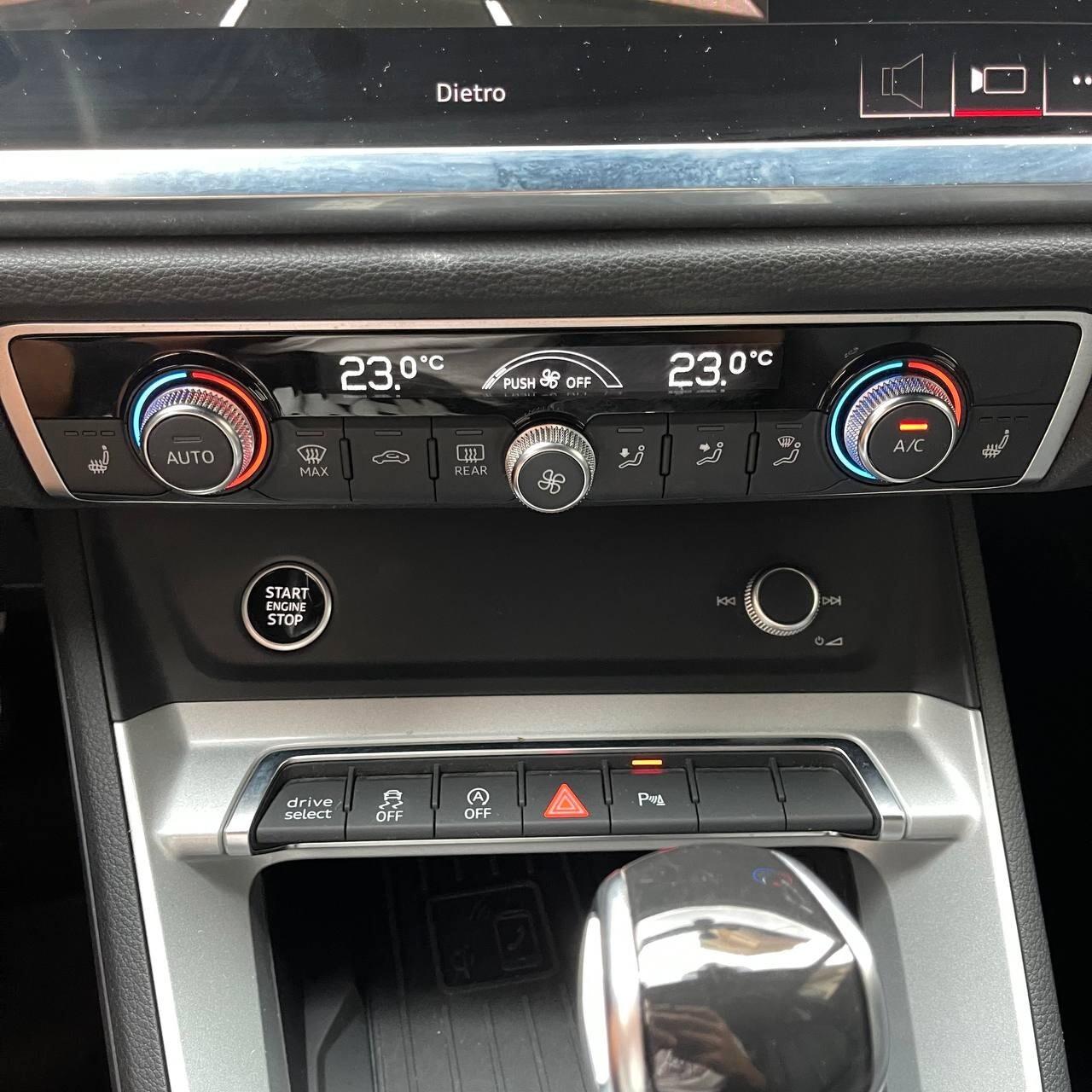 Audi Q3 35 TFSI Business Advanced