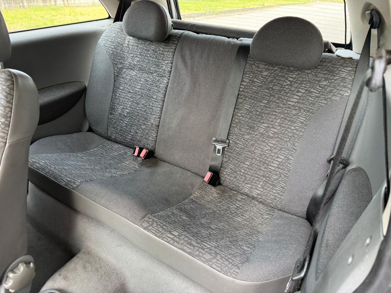 Opel Corsa 1.0i 12V 3 porte NEOPATENTATI