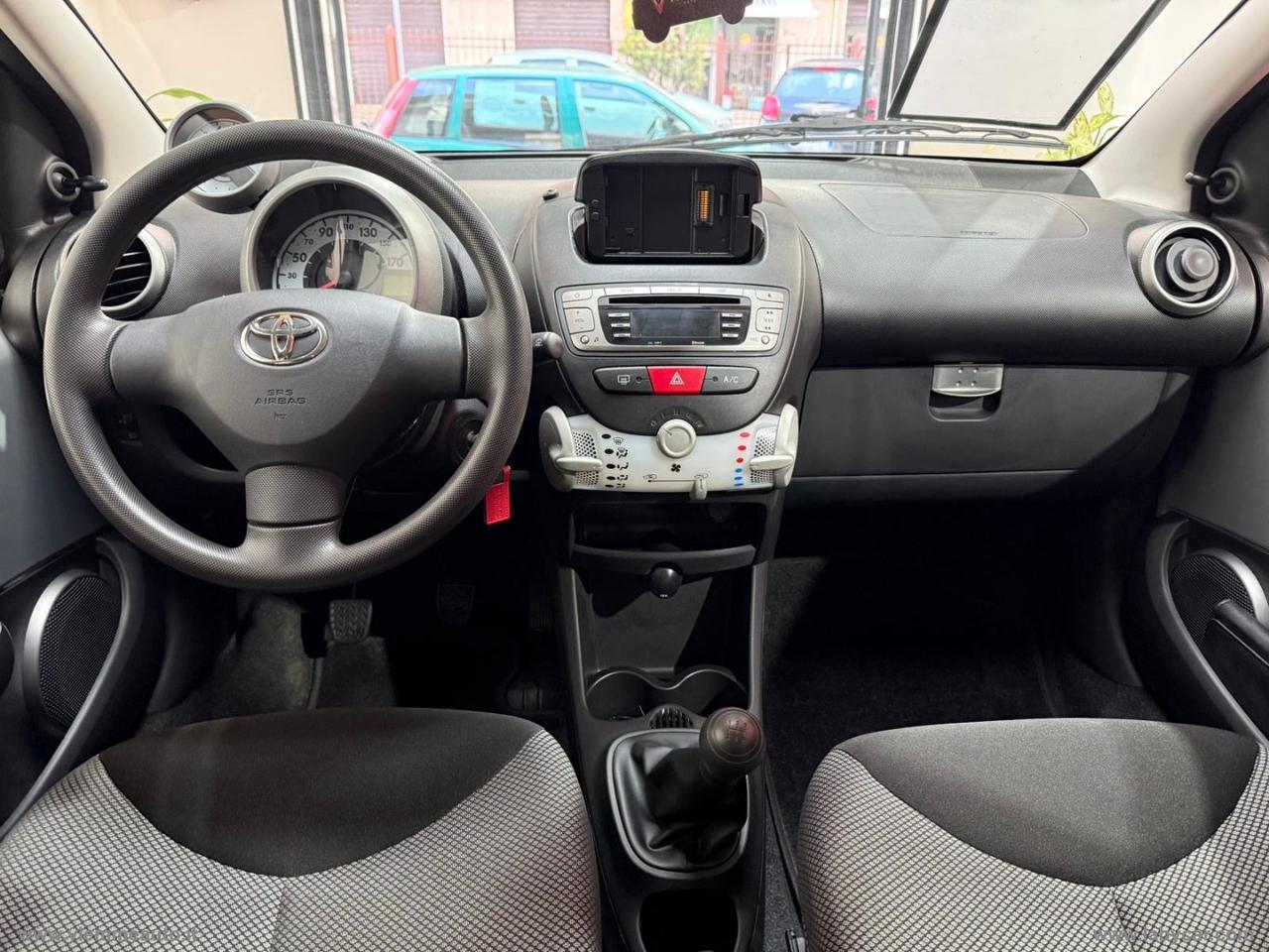 TOYOTA Aygo 1.0 12V VVT-i 5p. Lounge Connect