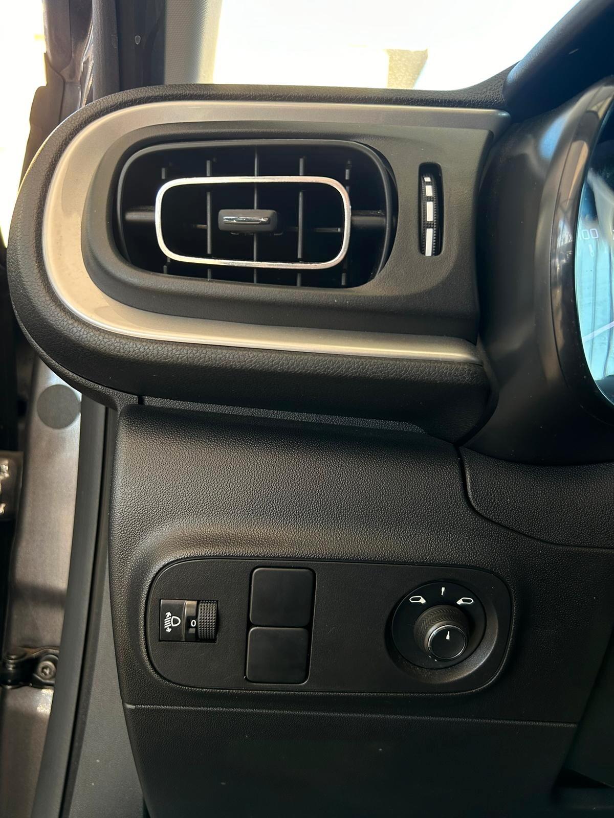 Citroen C3 1.2 benzina 83 CV Shine