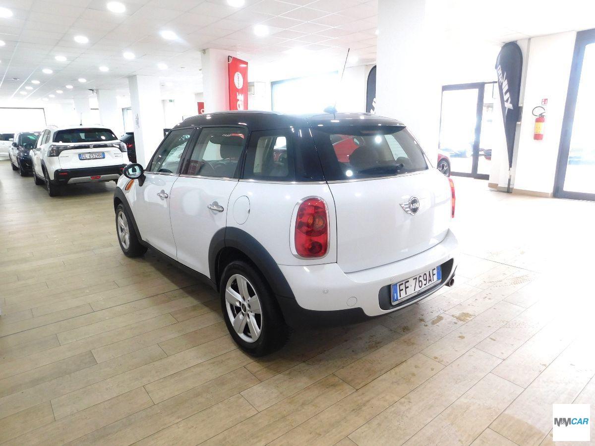 MINI - Countryman - Cooper D Business
